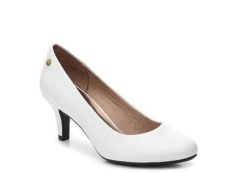 white pumps at dsw